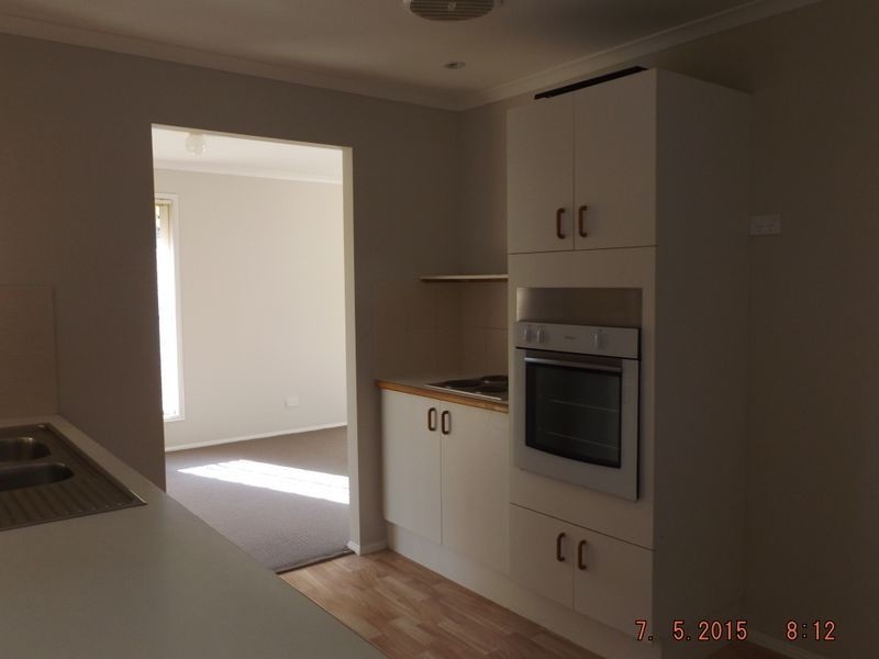 4 Marilyn Monroe Court, Parkwood QLD 4214