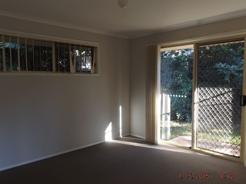 4 Marilyn Monroe Court, Parkwood QLD 4214