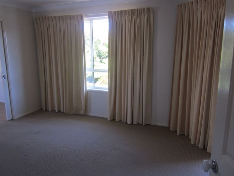 2/18 Broad Street, Labrador QLD 4215