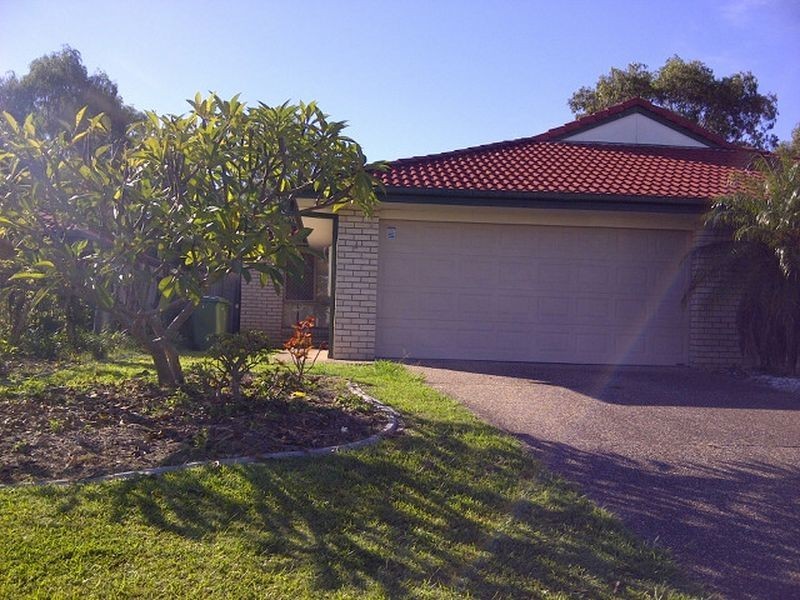 1/9 Gemma Glade, Labrador QLD 4215