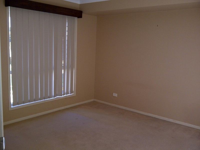 1/9 Gemma Glade, Labrador QLD 4215