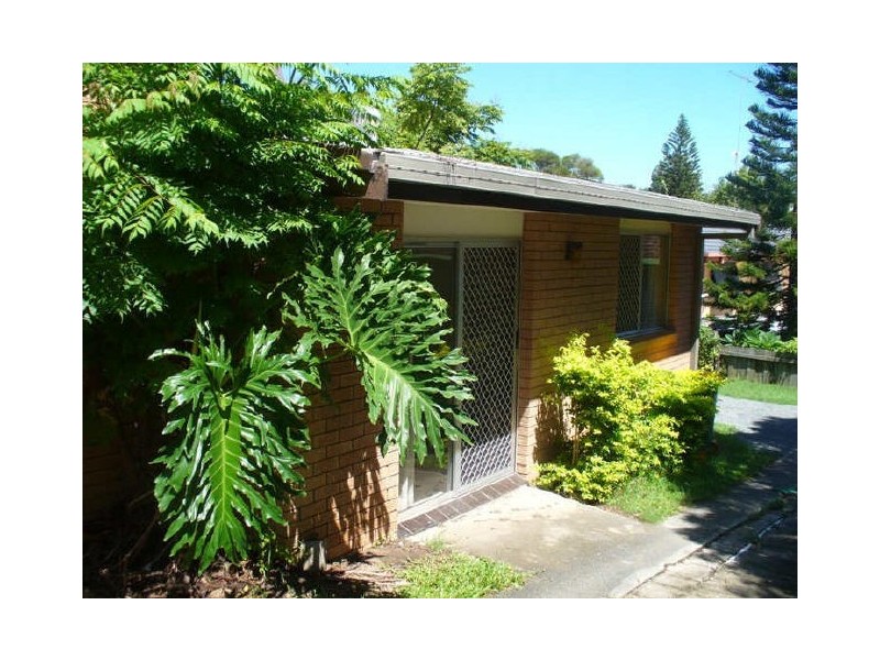 2/25 Caroline Avenue (TC), Southport QLD 4215