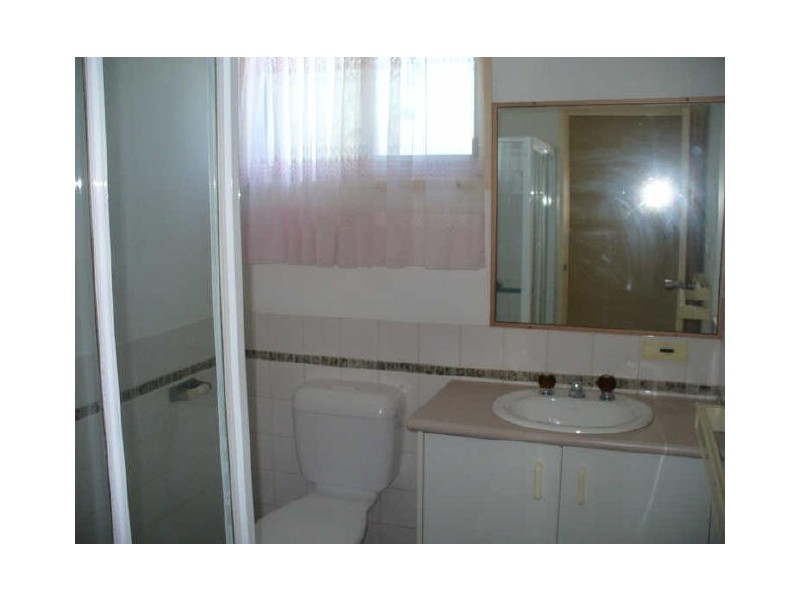 2/25 Caroline Avenue (TC), Southport QLD 4215