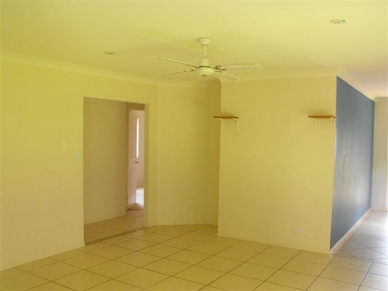 15 Lara Avenue, Southport QLD 4215