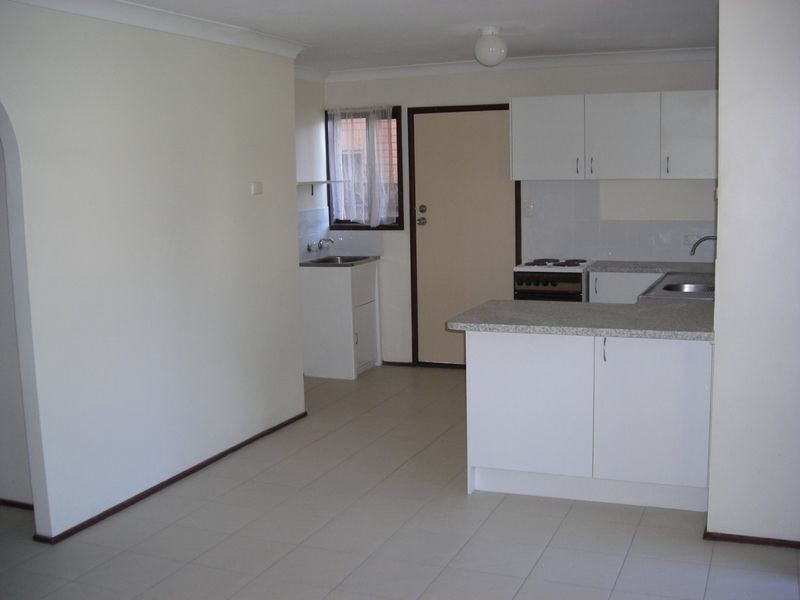 1/25 Enid Avenue, Southport QLD 4215