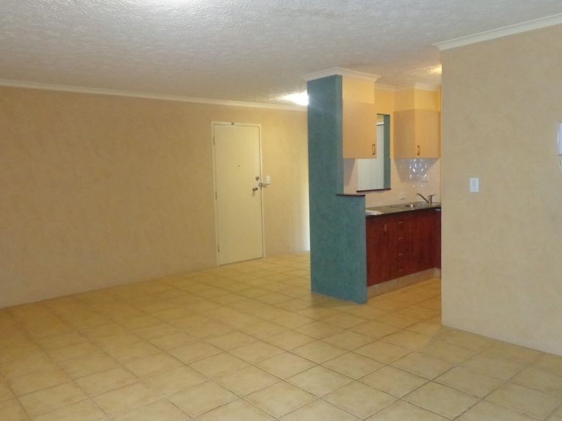 2/16 Madang Crescent, Runaway Bay QLD 4216