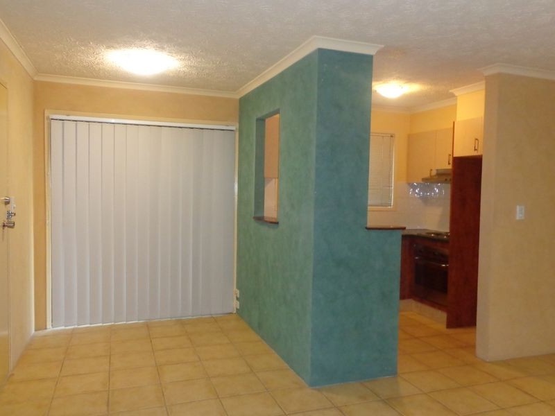 2/16 Madang Crescent, Runaway Bay QLD 4216