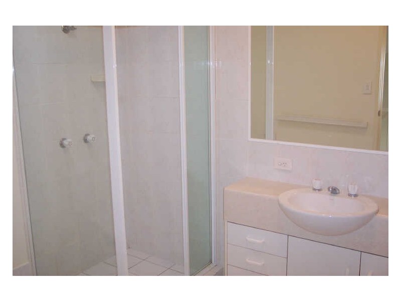 10/212 Central Street, Labrador QLD 4215