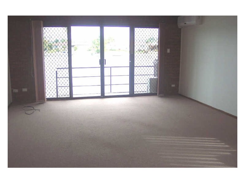 11/17 Duet Drive, Mermaid Waters QLD 4218