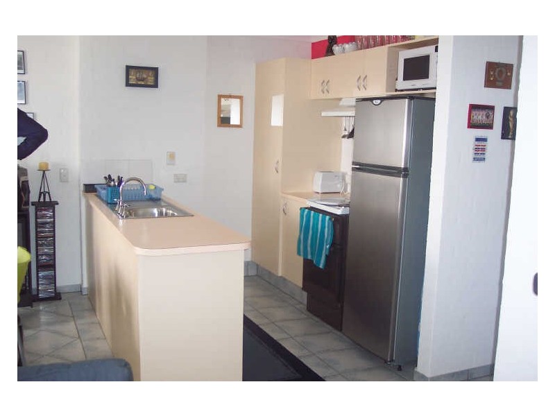 42/13-17 Brown Street, Labrador QLD 4215