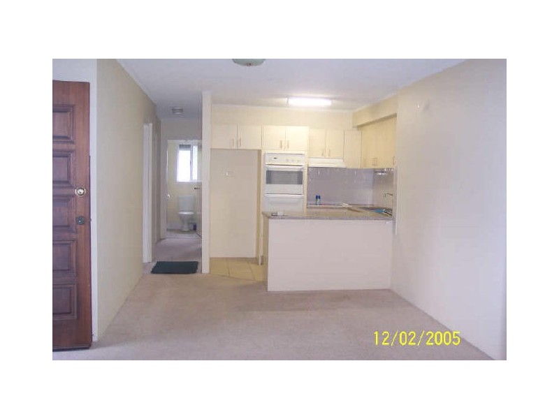 4/25 Lenneberg St (TD), Southport QLD 4215