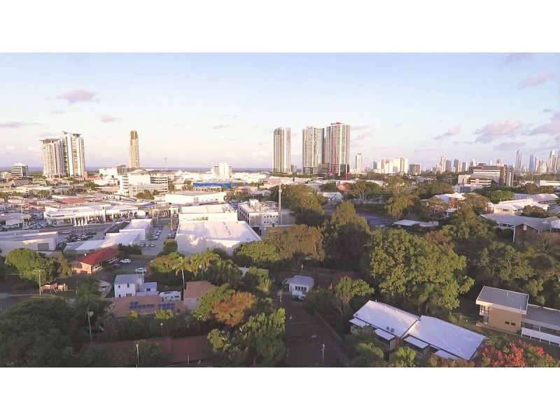 15 Water Street, Southport QLD 4215