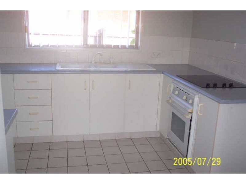 1/9 Coventry Court, Labrador QLD 4215