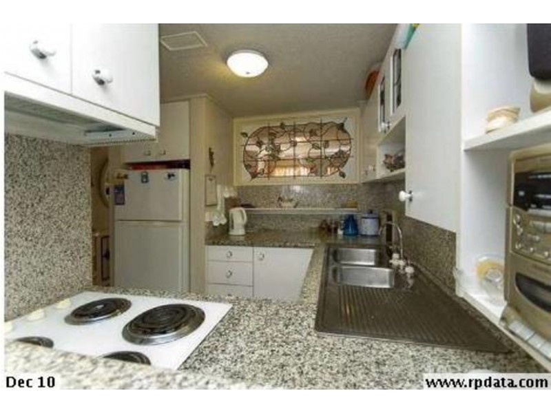 2/18 Lather Street, Southport QLD 4215