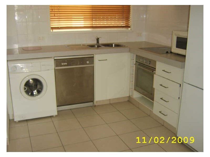 2/109 High Street, Southport QLD 4215