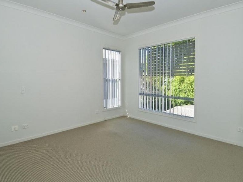 10/215a Benowa Road, Benowa QLD 4217