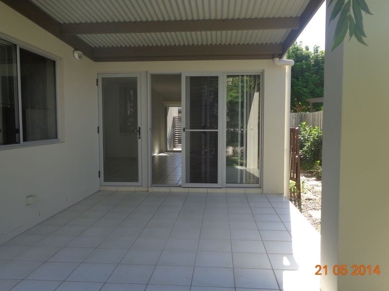 10/215a Benowa Road, Benowa QLD 4217