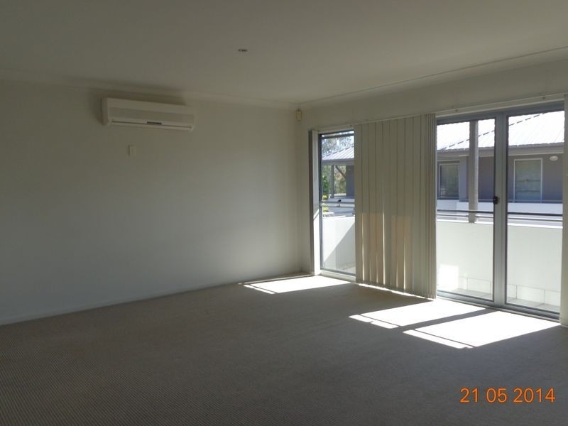 10/215a Benowa Road, Benowa QLD 4217