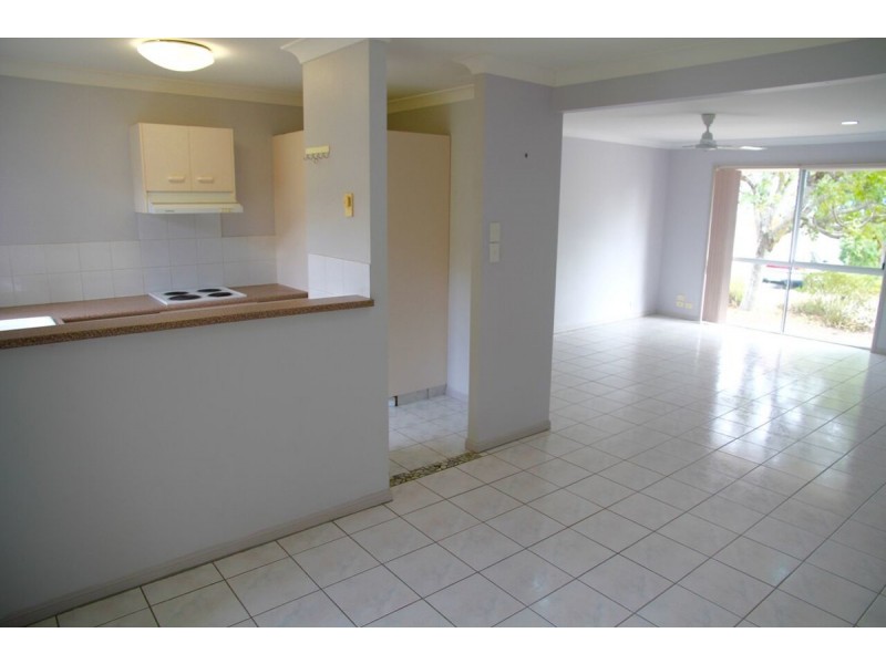 2/52 Margaret Street, Southport QLD 4215
