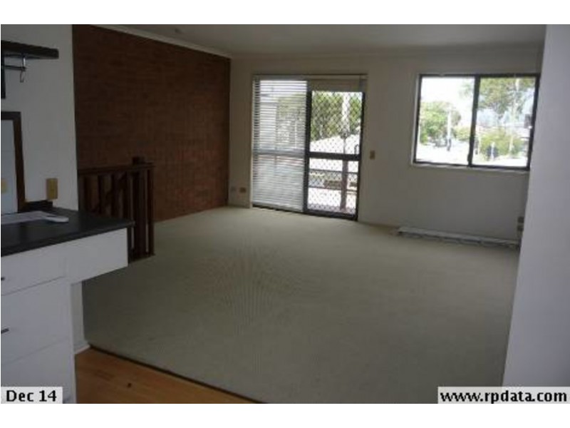 1 & 2/11 Waratah Avenue, Biggera Waters QLD 4216