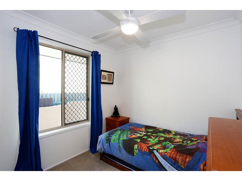 16 Melbourne Road, Arundel QLD 4214