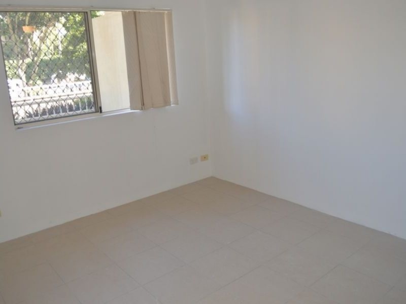 9/64-66 Queen Street, Southport QLD 4215