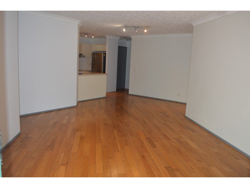 5/45 Pohlman Street, Southport QLD 4215