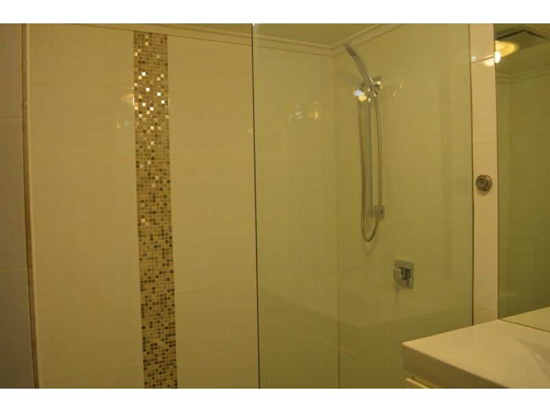 5/45 Pohlman Street, Southport QLD 4215