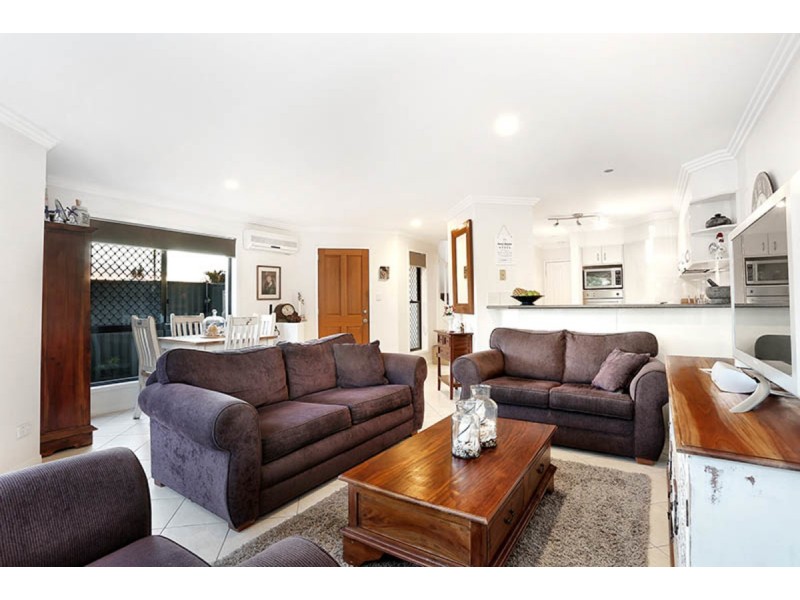 1/47 Gordon Street, Labrador QLD 4215