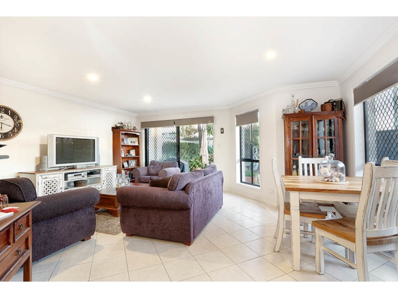 1/47 Gordon Street, Labrador QLD 4215