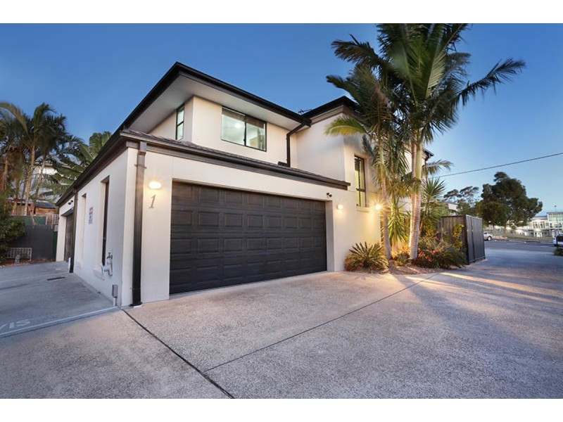 1/47 Gordon Street, Labrador QLD 4215