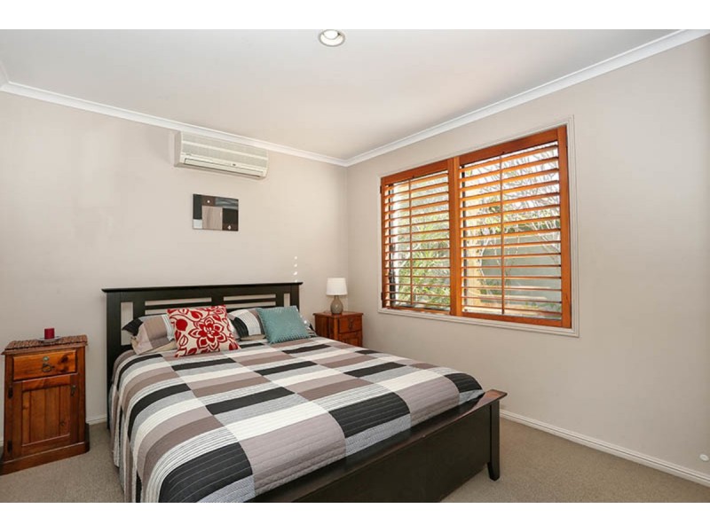 59 Deborah Avenue, Benowa Waters QLD 4217