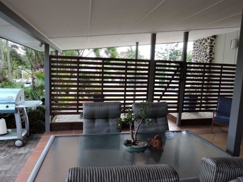 72 Deakin Avenue, Southport QLD 4215