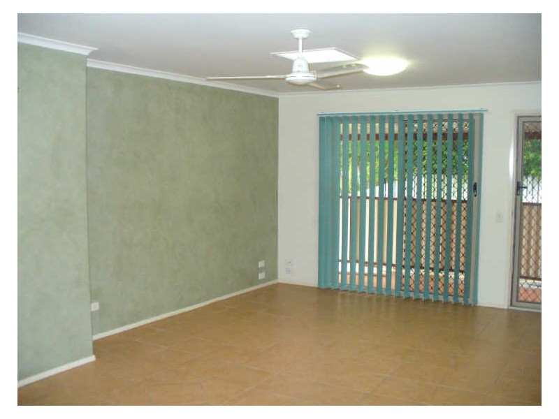 1/15 Galloway Drive, Ashmore QLD 4214