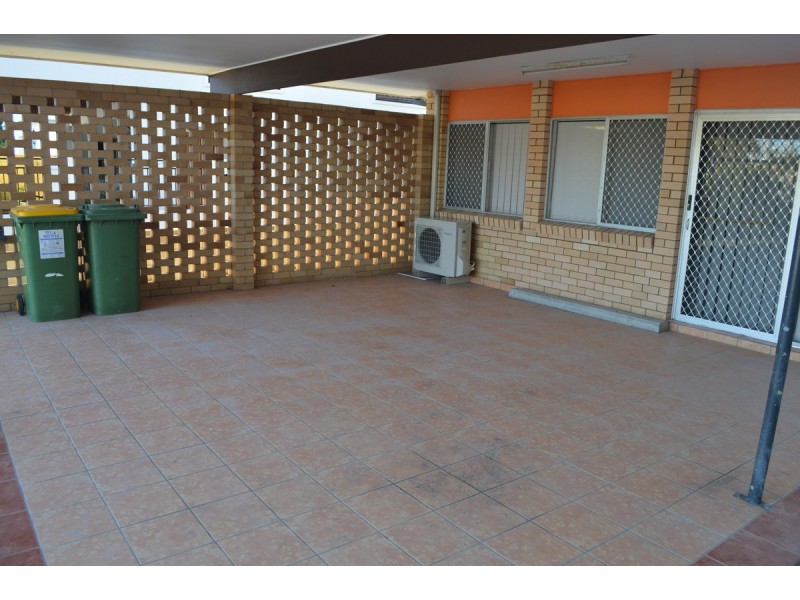 40 Brighton Parade, Southport QLD 4215