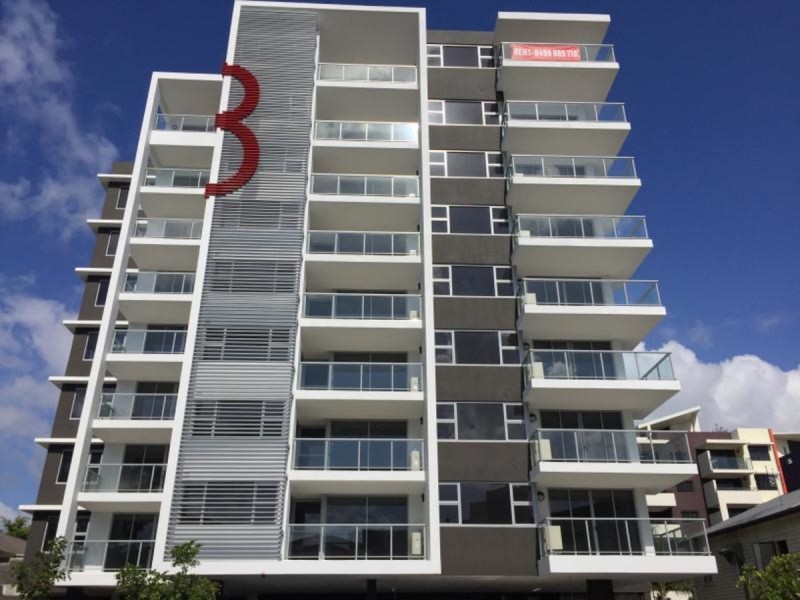 8 Norman Street, Southport QLD 4215