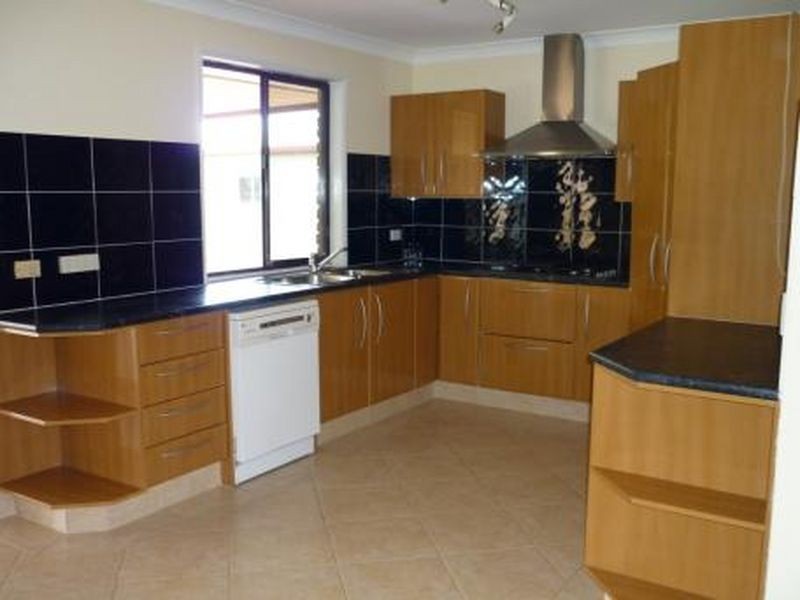 28 Lyndale Street, Shailer Park QLD 4128