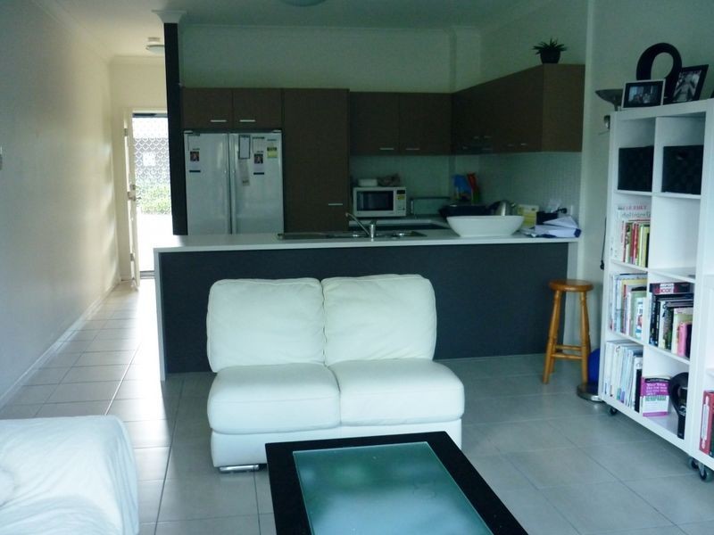 21/2 Cascade Drive, Underwood QLD 4119