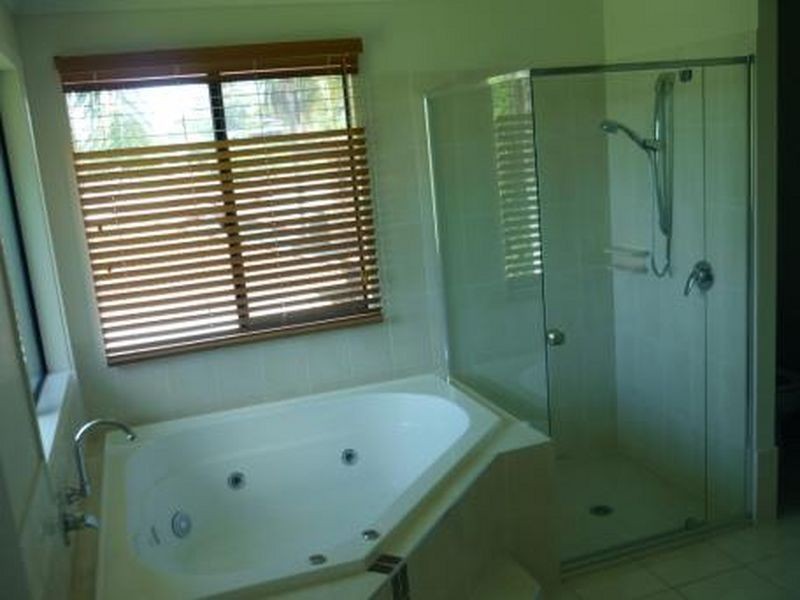 73 Dewar Dr, Loganholme QLD 4129