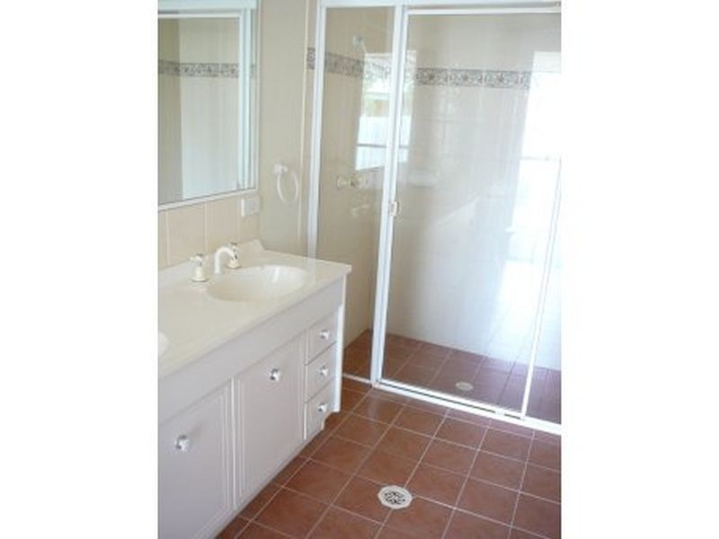 1/8 John Paul Drive, Daisy Hill QLD 4127