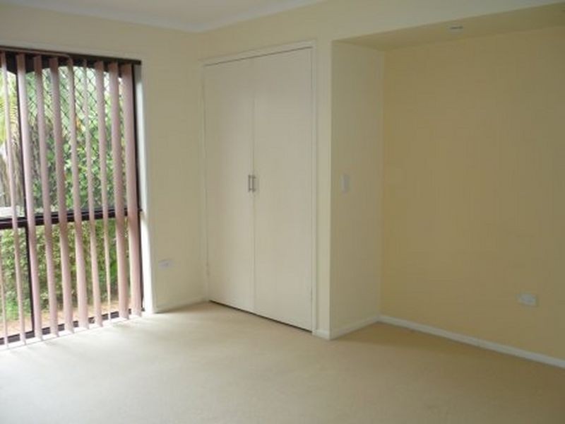 1 Teresa Ct, Springwood QLD 4127