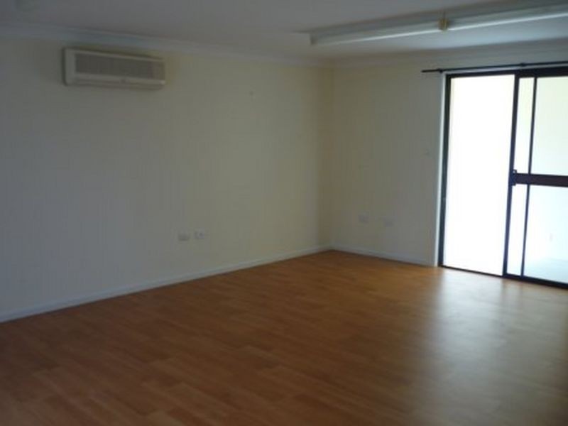 1 Teresa Ct, Springwood QLD 4127