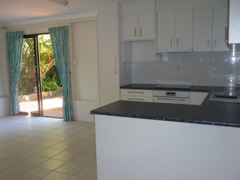 31 Caloola Dr, Springwood QLD 4127