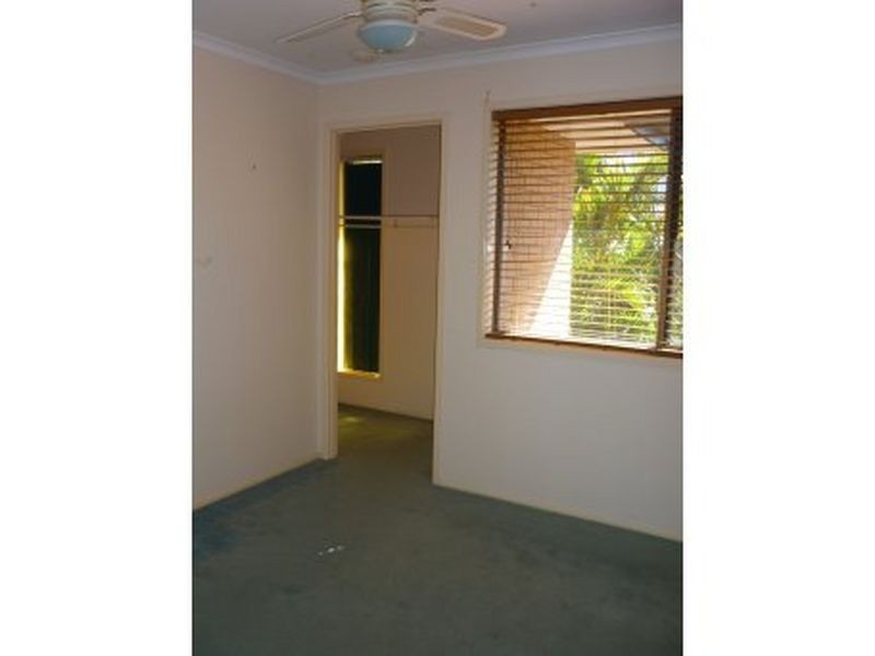 31 Caloola Dr, Springwood QLD 4127