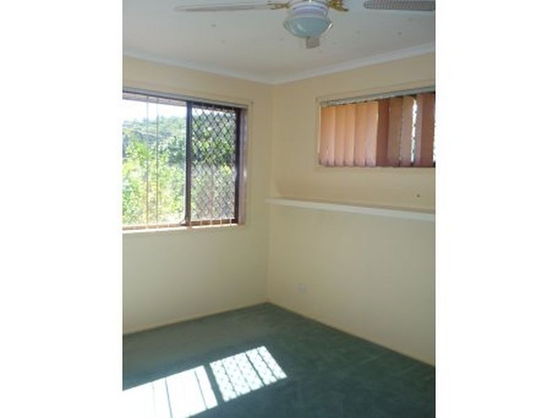 31 Caloola Dr, Springwood QLD 4127