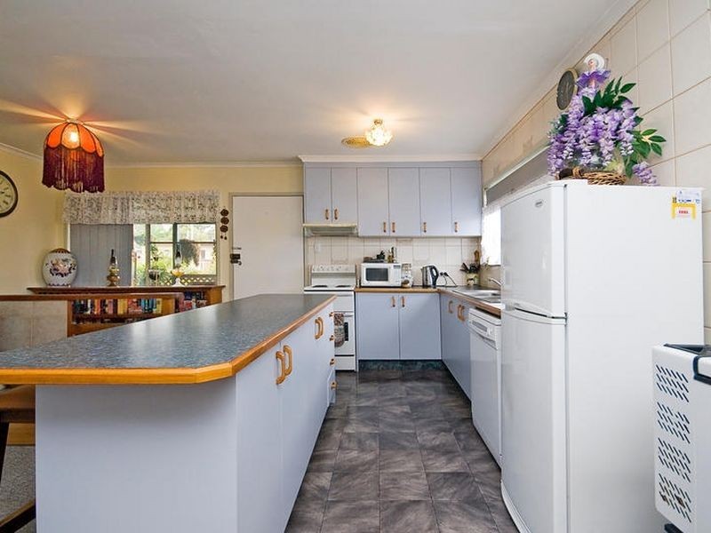 26 Woody Avenue, Kingston QLD 4114