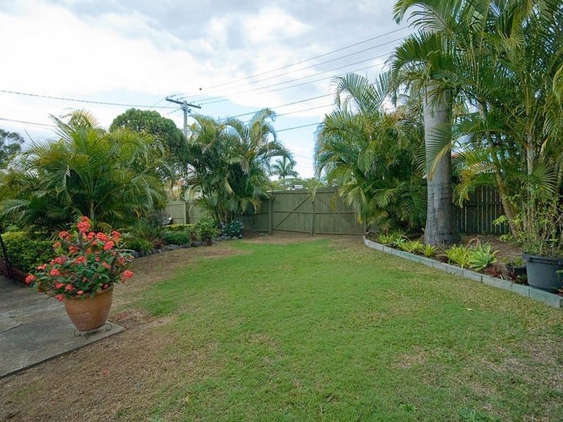 26 Woody Avenue, Kingston QLD 4114
