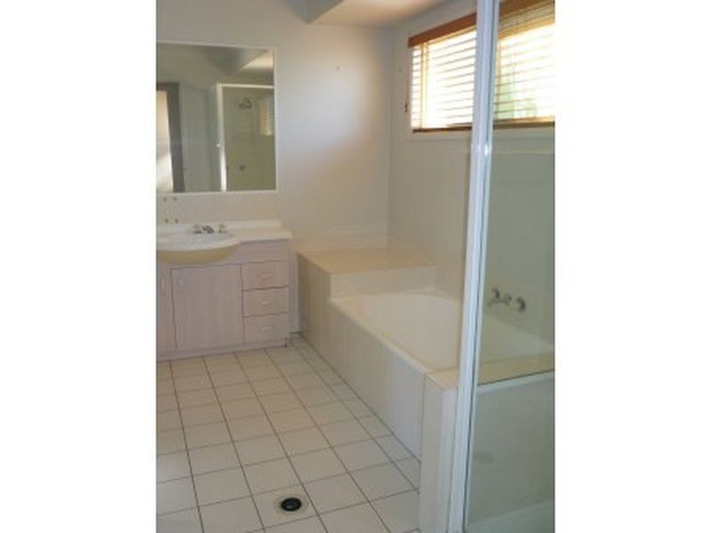 1/18 Daisy Hill Road, Daisy Hill QLD 4127