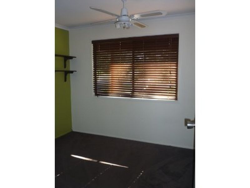 11 Clivia Cres, Daisy Hill QLD 4127