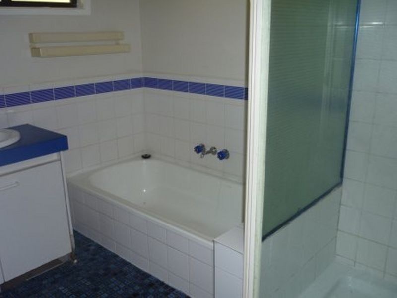 11 Clivia Cres, Daisy Hill QLD 4127